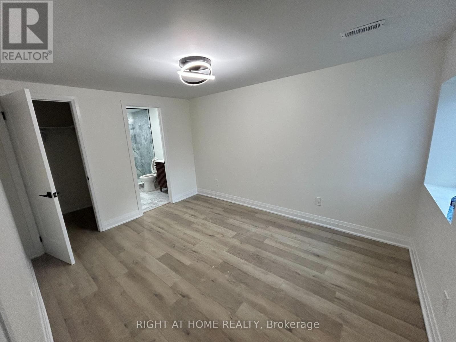 Single Family at 844 Crowells Street, Oshawa (Pinecrest), Ontario - Photo 10 - RE/MAX Garden City Realty