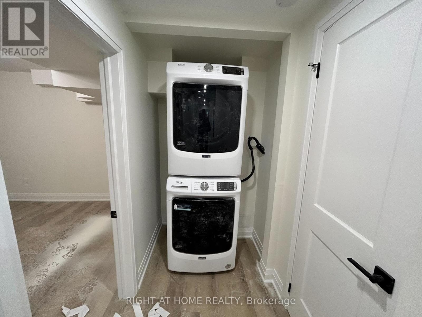 Single Family at 844 Crowells Street, Oshawa (Pinecrest), Ontario - Photo 6 - RE/MAX Garden City Realty