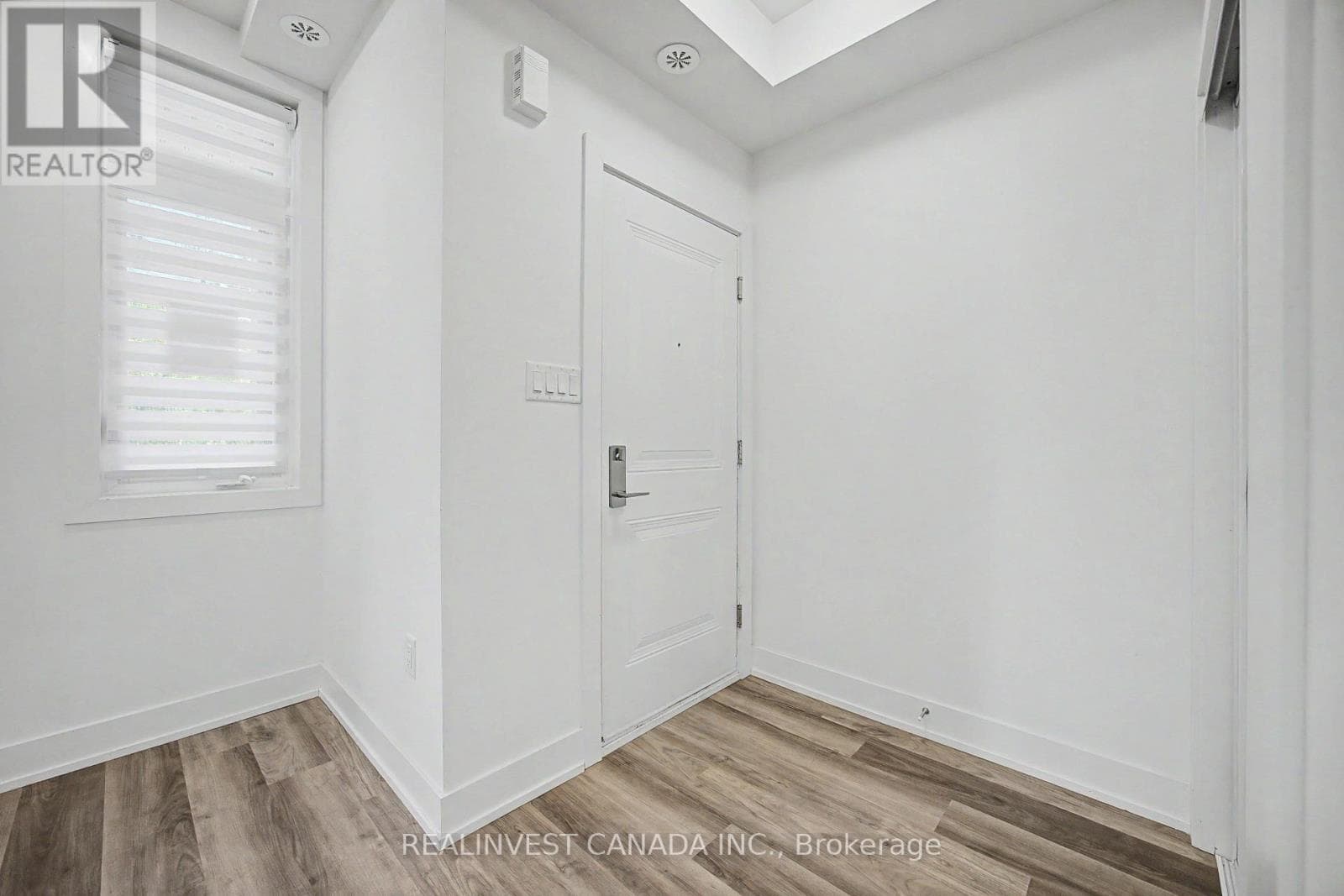 Single Family at 10- 3 Bond Crescent, Richmond Hill (Oak Ridges), Ontario - Photo 10 - RE/MAX Garden City Realty