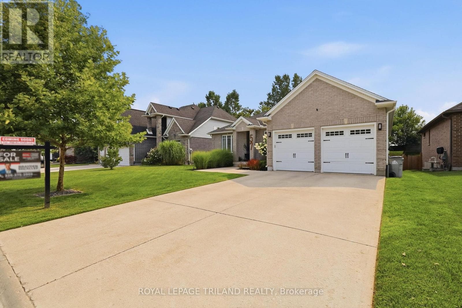 Single Family at 57 Caverhill Crescent, Middlesex Centre (Komoka), Ontario - Photo 2 - RE/MAX Garden City Realty
