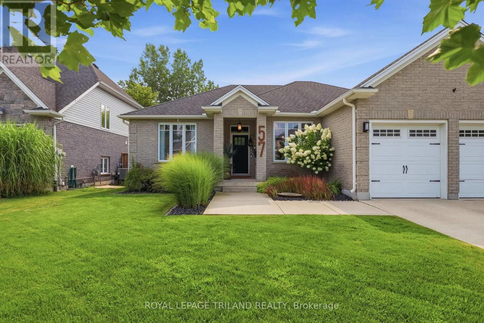 Single Family at 57 Caverhill Crescent, Middlesex Centre (Komoka), Ontario - Photo 3 - RE/MAX Garden City Realty