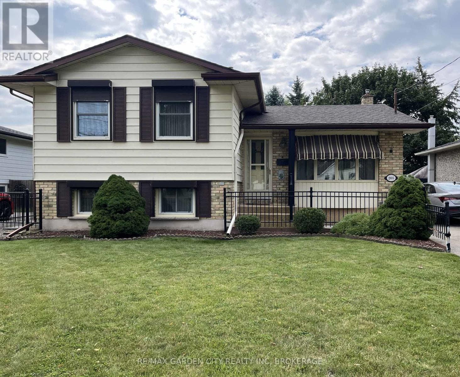 205 Rykert Street