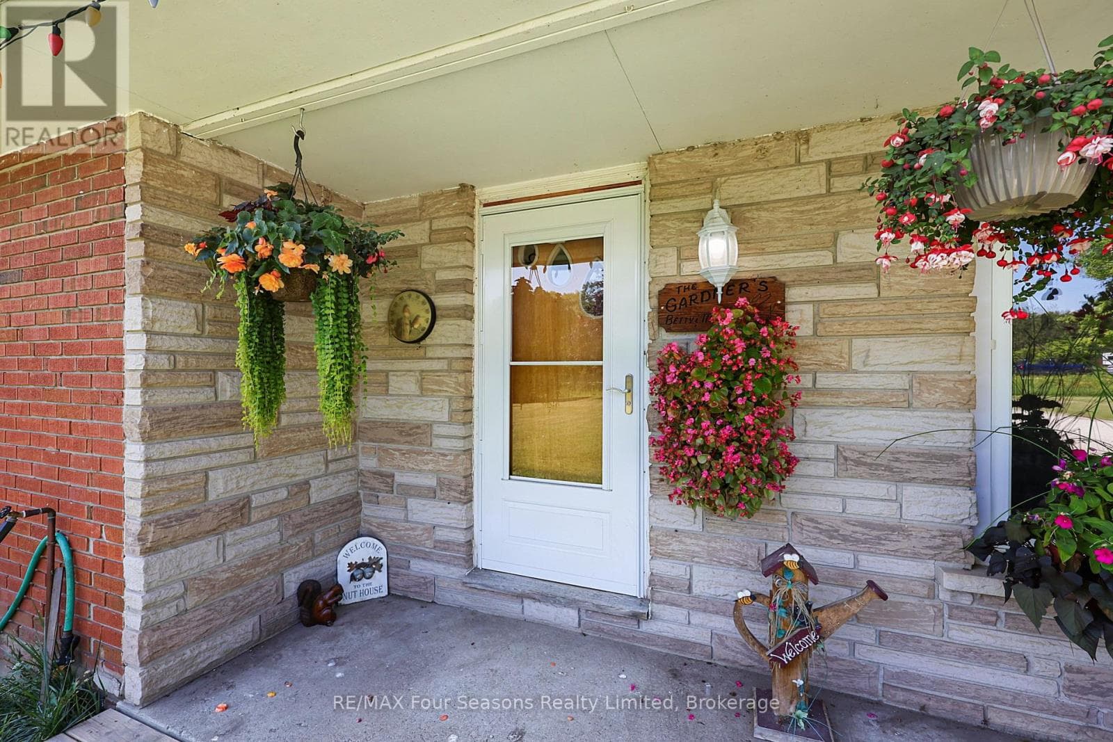 Single Family at 2140 5th Corners, Clearview, Ontario - Photo 7 - RE/MAX Garden City Realty
