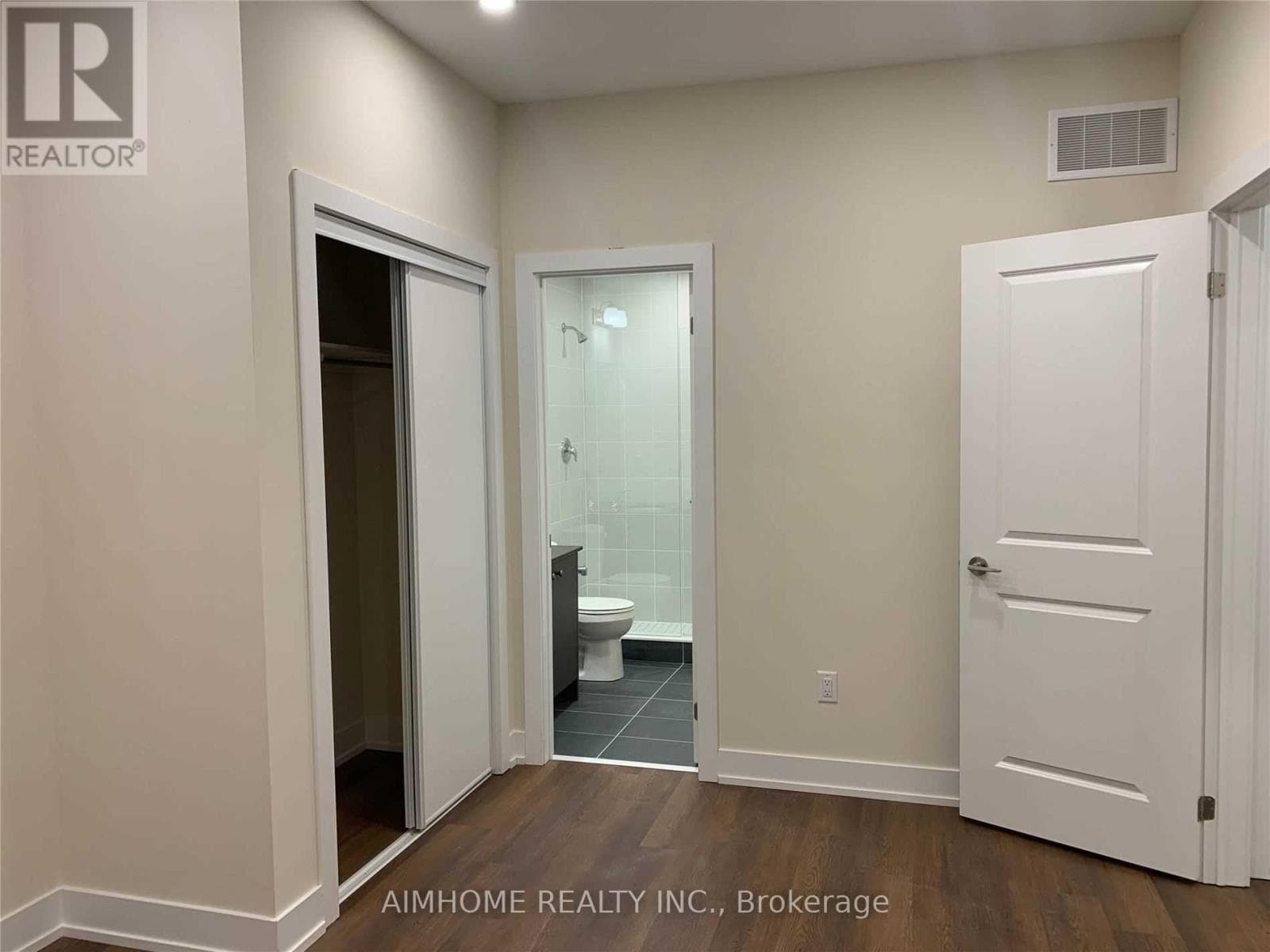 Single Family at 17- 9 Phelps Lane, Richmond Hill (Oak Ridges), Ontario - Photo 6 - RE/MAX Garden City Realty