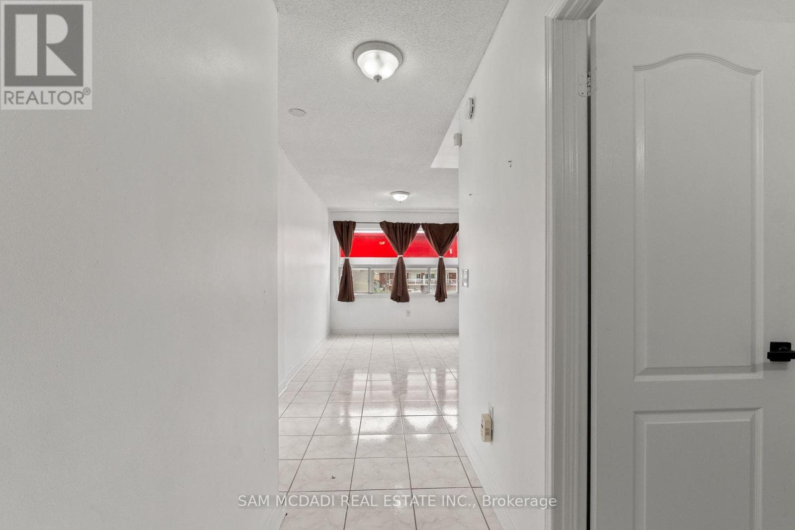 Single Family at 3- 2922 Islington Avenue, Toronto (Humber Summit), Ontario - Photo 9 - RE/MAX Garden City Realty