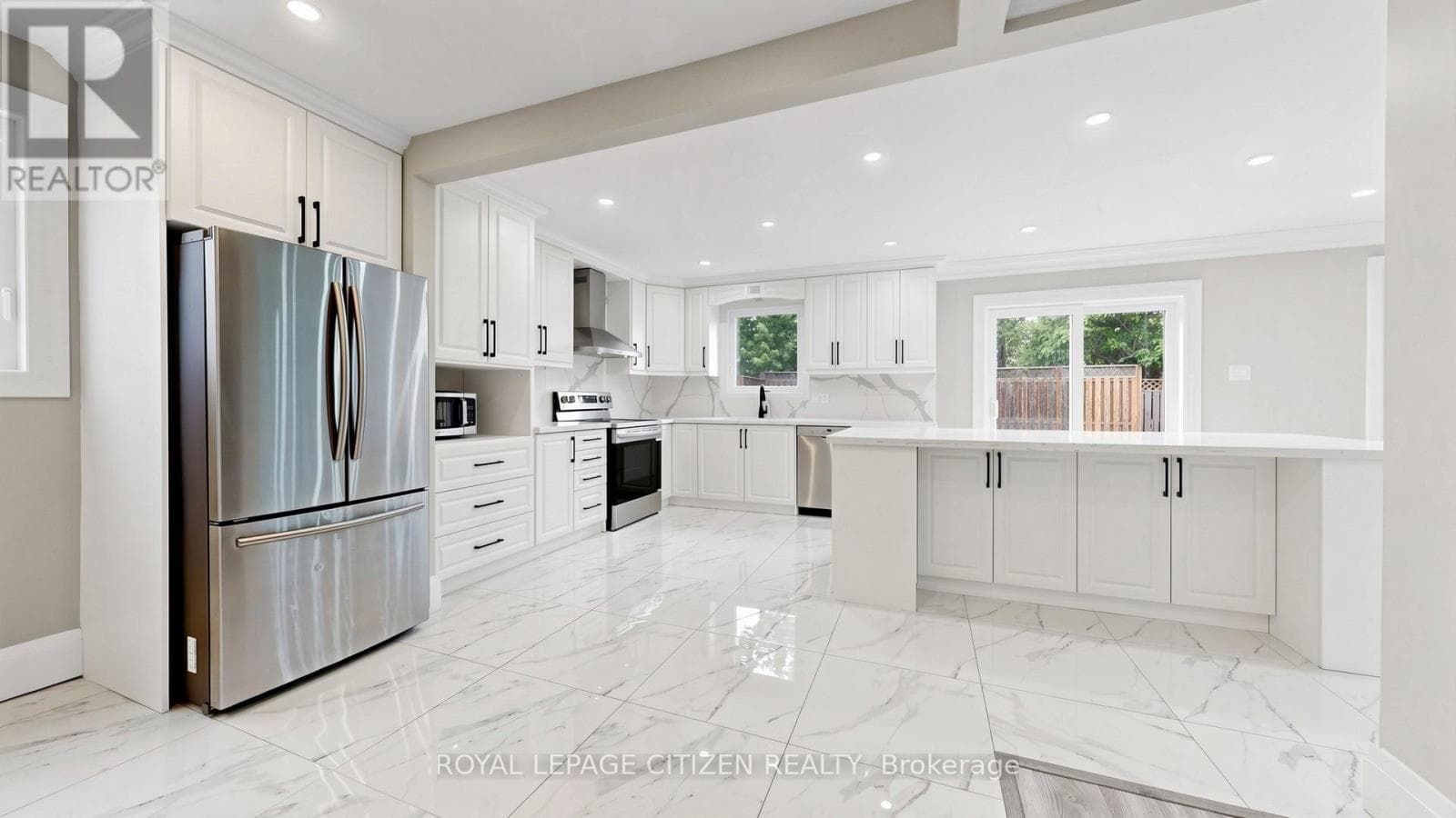 Single Family at 27 Emperor Avenue, Hamilton (Barnstown), Ontario - Photo 10 - RE/MAX Garden City Realty