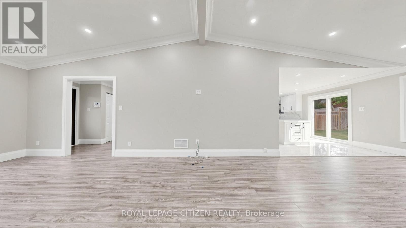 Single Family at 27 Emperor Avenue, Hamilton (Barnstown), Ontario - Photo 7 - RE/MAX Garden City Realty