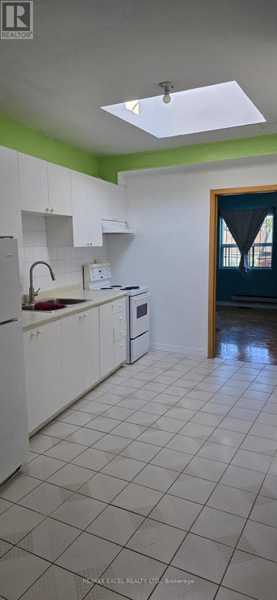 Single Family at Rear- 1584 Dundas Street, Toronto (Little Portugal), Ontario - Photo 5 - RE/MAX Garden City Realty