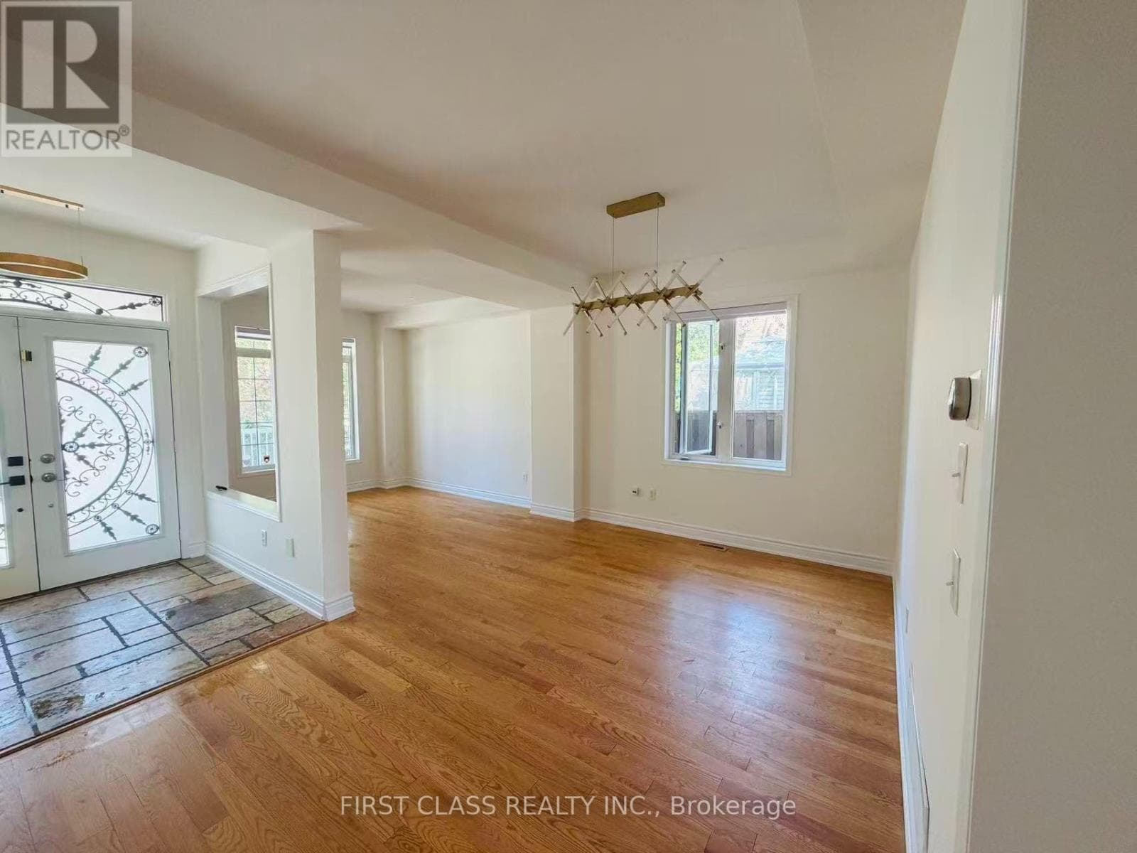 Single Family at 39 Emery Hill Boulevard, Markham (Berczy), Ontario - Photo 2 - RE/MAX Garden City Realty
