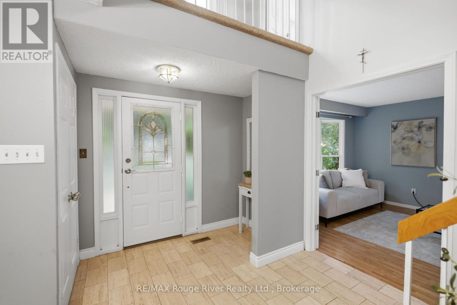 Single Family at 813 Ironwood Court, Whitby (Williamsburg), Ontario - Photo 2 - RE/MAX Garden City Realty