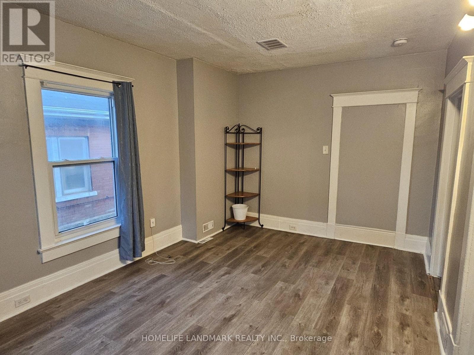 Single Family at #3- 23 Ritson Road, Oshawa (Central), Ontario - Photo 3 - RE/MAX Garden City Realty