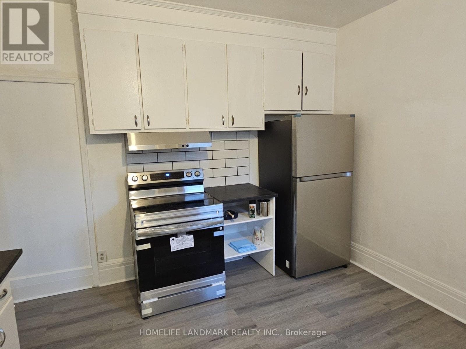 Single Family at #3- 23 Ritson Road, Oshawa (Central), Ontario - Photo 7 - RE/MAX Garden City Realty
