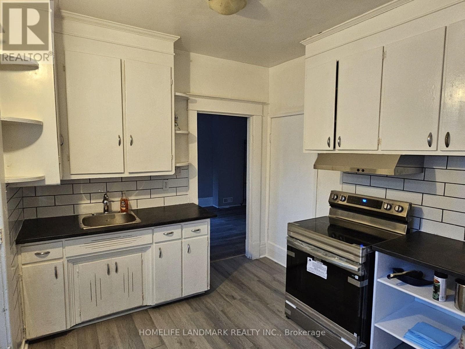 Single Family at #3- 23 Ritson Road, Oshawa (Central), Ontario - Photo 9 - RE/MAX Garden City Realty