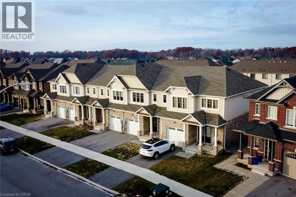 111 ALICIA Crescent