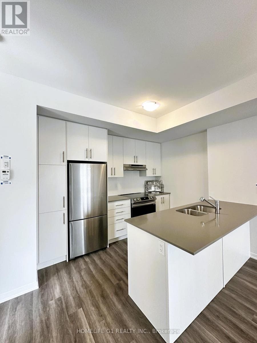 Single Family at 1- 260 Twelfth Street, Toronto (New Toronto), Ontario - Photo 3 - RE/MAX Garden City Realty