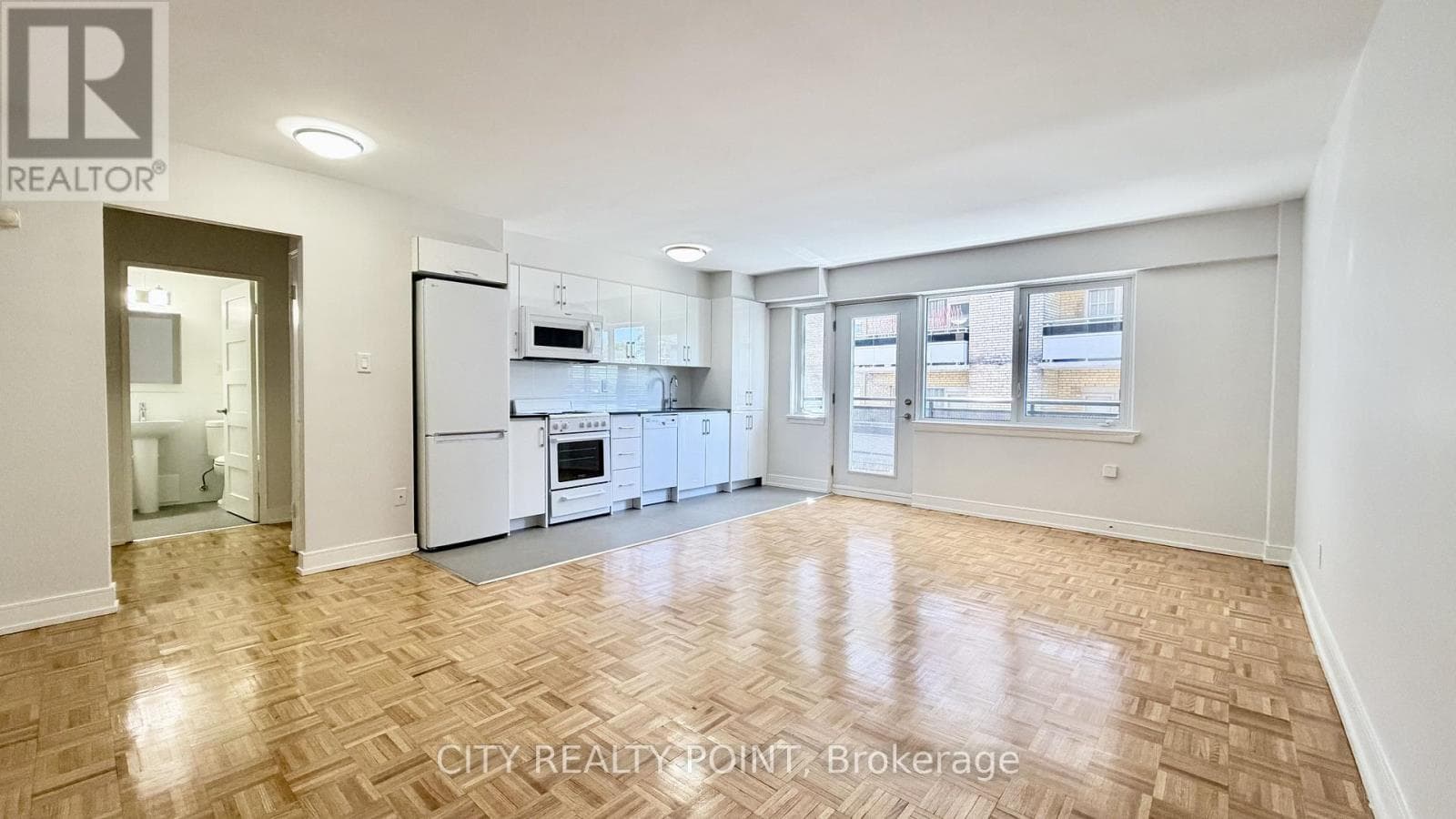 Single Family at 407- 95 Lawton Boulevard, Toronto (Yonge-St. Clair), Ontario - Photo 2 - RE/MAX Garden City Realty