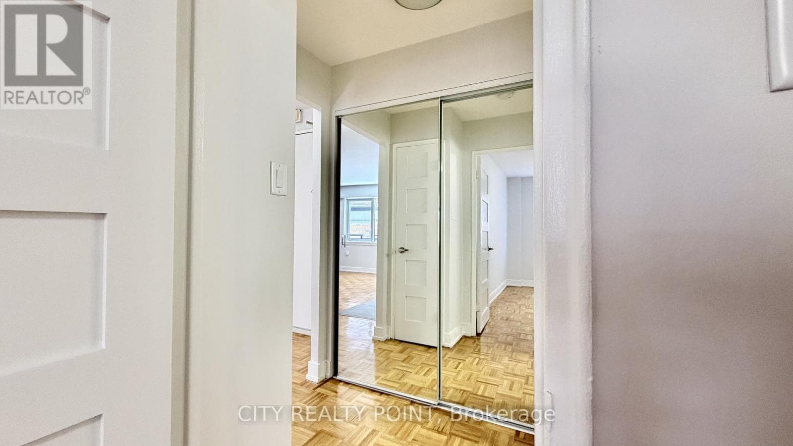 Single Family at 407- 95 Lawton Boulevard, Toronto (Yonge-St. Clair), Ontario - Photo 8 - RE/MAX Garden City Realty