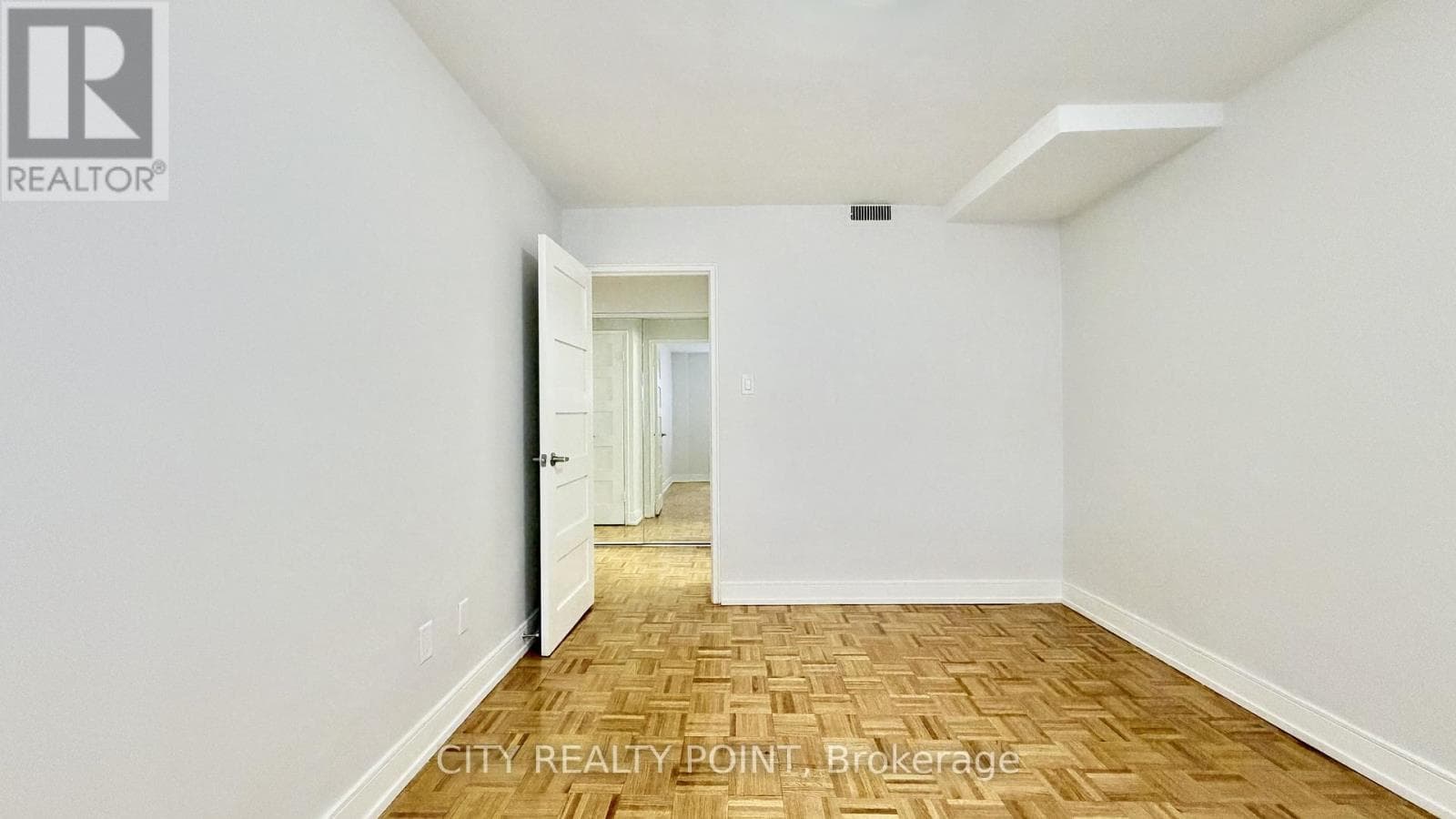 Single Family at 407- 95 Lawton Boulevard, Toronto (Yonge-St. Clair), Ontario - Photo 9 - RE/MAX Garden City Realty