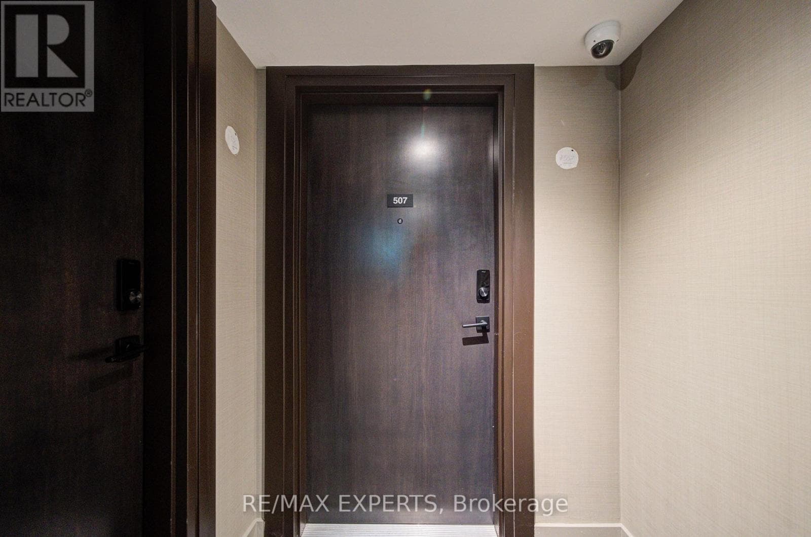 Single Family at 507- 2475 Old Bronte Road, Oakville (WM Westmount), Ontario - Photo 5 - RE/MAX Garden City Realty