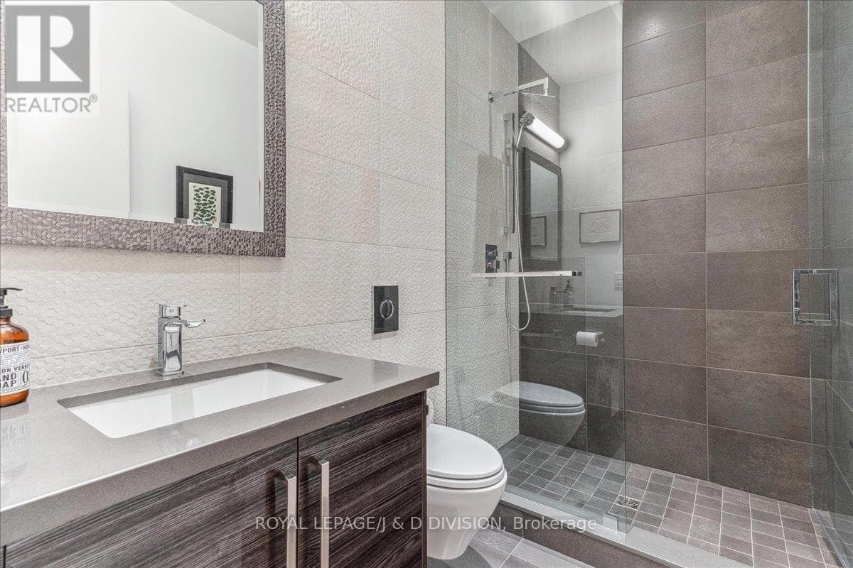 Single Family at 16 Forty First Street, Toronto (Long Branch), Ontario - Photo 8 - RE/MAX Garden City Realty