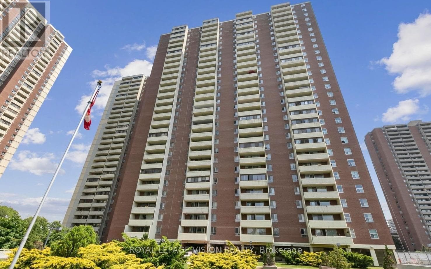 2801- 5 Massey Square