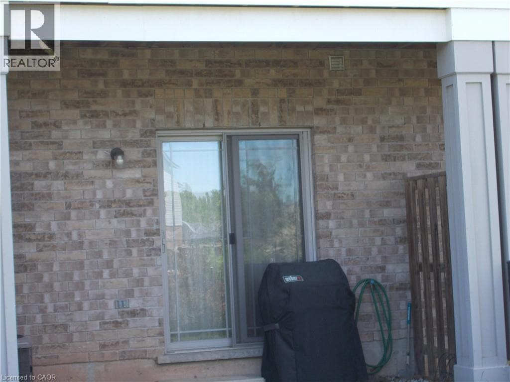 Single Family at 6- 8 HEMLOCK Way, Grimsby, Ontario - Photo 9 - RE/MAX Garden City Realty