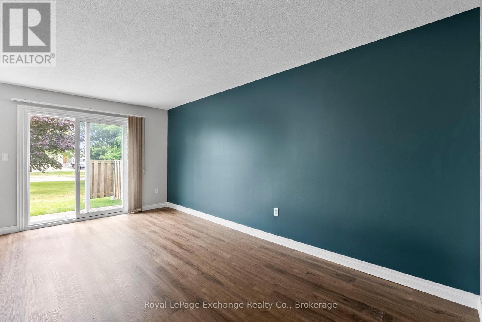 Single Family at 41- 41 Philip Place, Kincardine, Ontario - Photo 7 - RE/MAX Garden City Realty