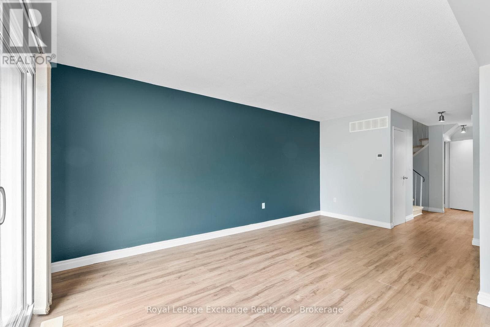 Single Family at 41- 41 Philip Place, Kincardine, Ontario - Photo 8 - RE/MAX Garden City Realty