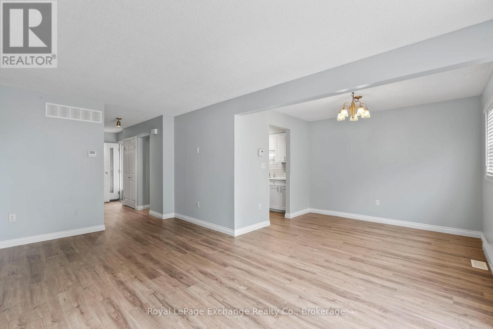 Single Family at 41- 41 Philip Place, Kincardine, Ontario - Photo 9 - RE/MAX Garden City Realty