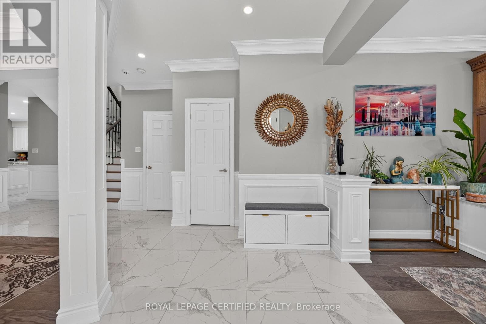 Single Family at 2561 Grand Oak Trail, Oakville (WM Westmount), Ontario - Photo 9 - RE/MAX Garden City Realty