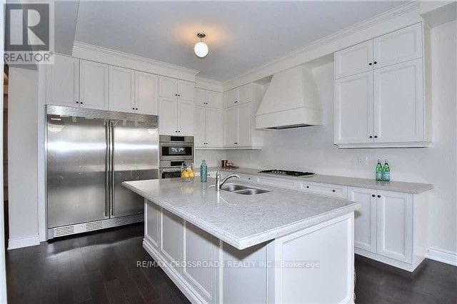 Single Family at 776 Harry Douglas Street, Newmarket (Stonehaven-Wyndham), Ontario - Photo 6 - RE/MAX Garden City Realty