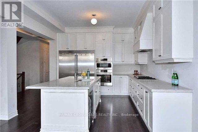 Single Family at 776 Harry Douglas Street, Newmarket (Stonehaven-Wyndham), Ontario - Photo 8 - RE/MAX Garden City Realty