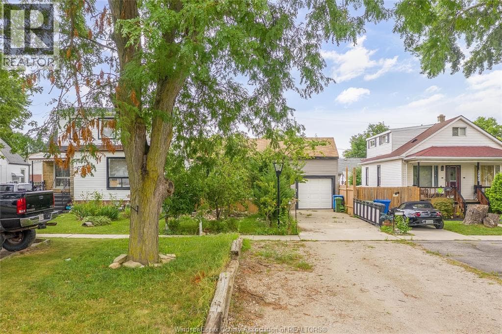 Single Family at 2616 PARENT, Windsor, Ontario - Photo 2 - RE/MAX Garden City Realty