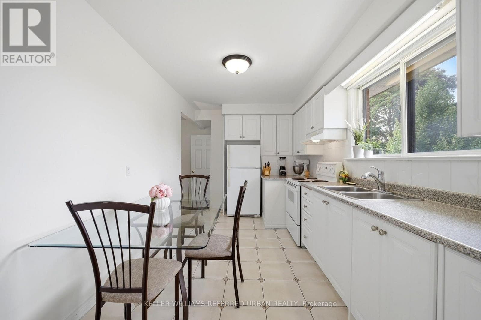Single Family at 49 Santa Barbara Road, Toronto (Willowdale West), Ontario - Photo 9 - RE/MAX Garden City Realty