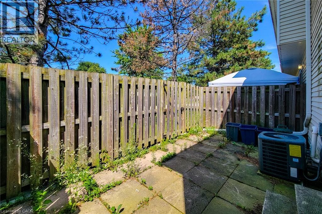 Single Family at 74- 8136 COVENTRY Road, Niagara Falls, Ontario - Photo 8 - RE/MAX Garden City Realty
