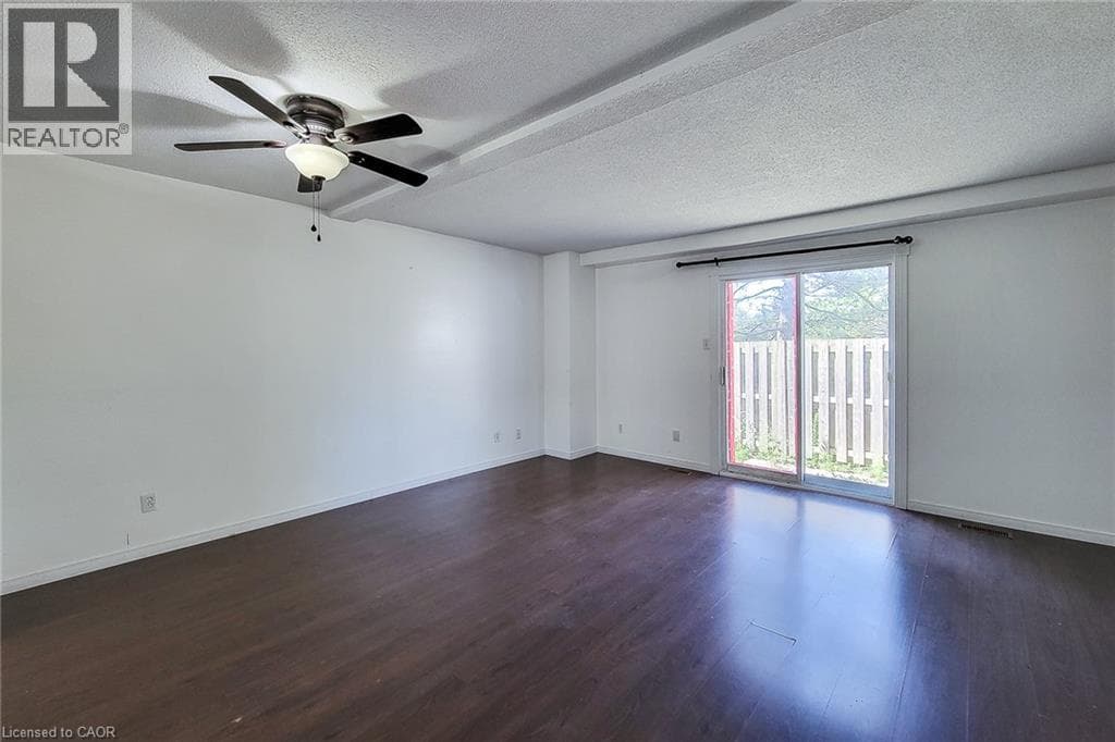 Single Family at 74- 8136 COVENTRY Road, Niagara Falls, Ontario - Photo 9 - RE/MAX Garden City Realty