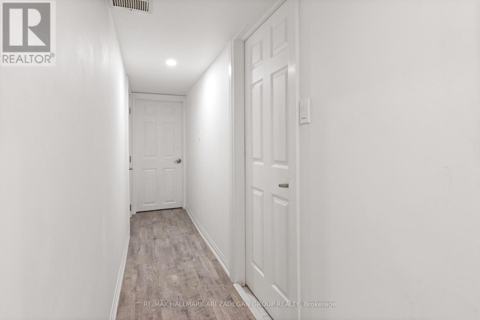Single Family at LF- 149 Septonne Avenue, Newmarket (Bristol-London), Ontario - Photo 3 - RE/MAX Garden City Realty