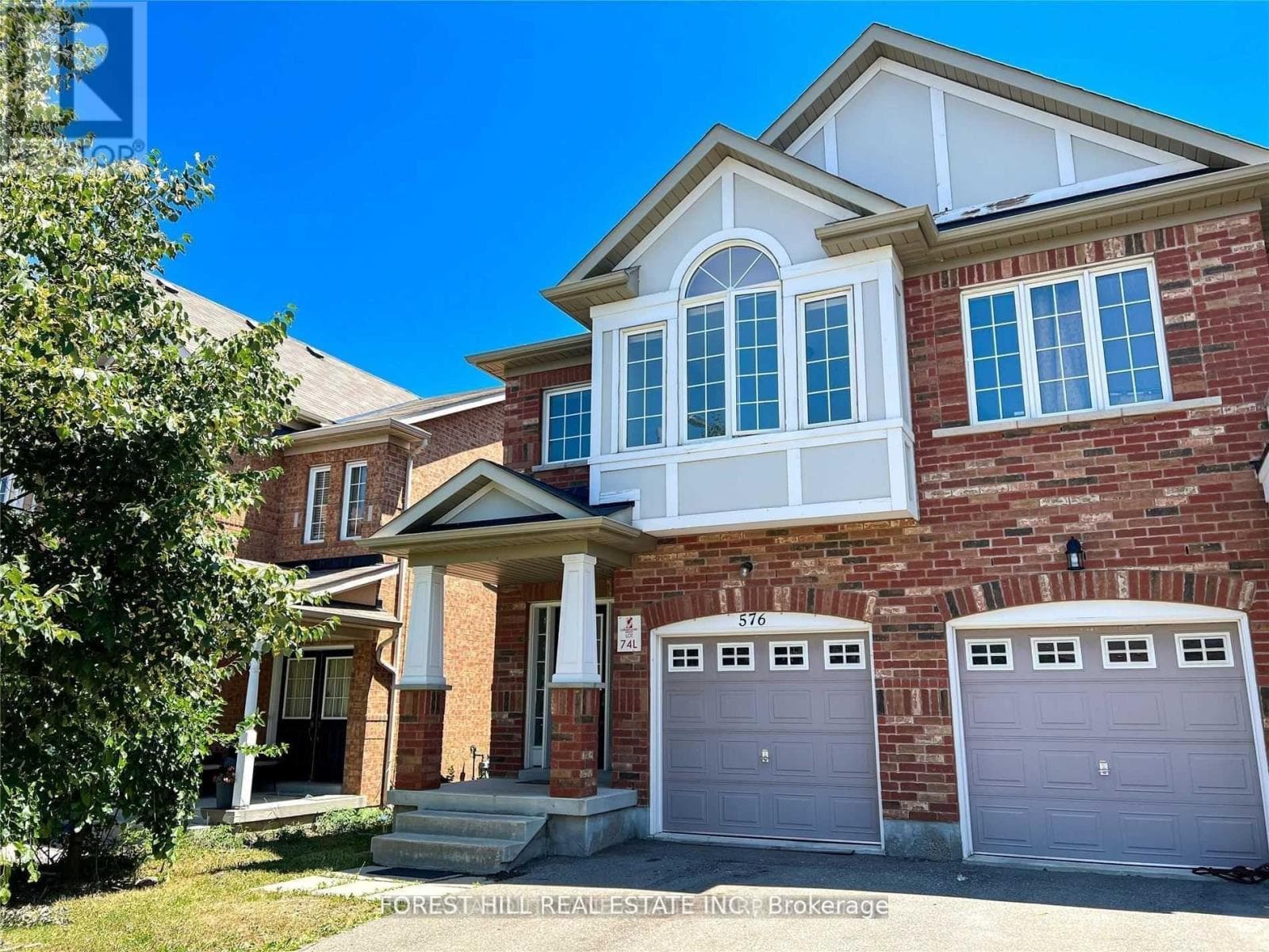 Single Family at 576 Courtney Valley Road, Mississauga (East Credit), Ontario - Photo 2 - RE/MAX Garden City Realty
