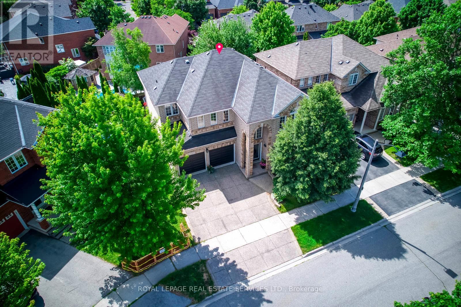 2249 Glazebrook Circle