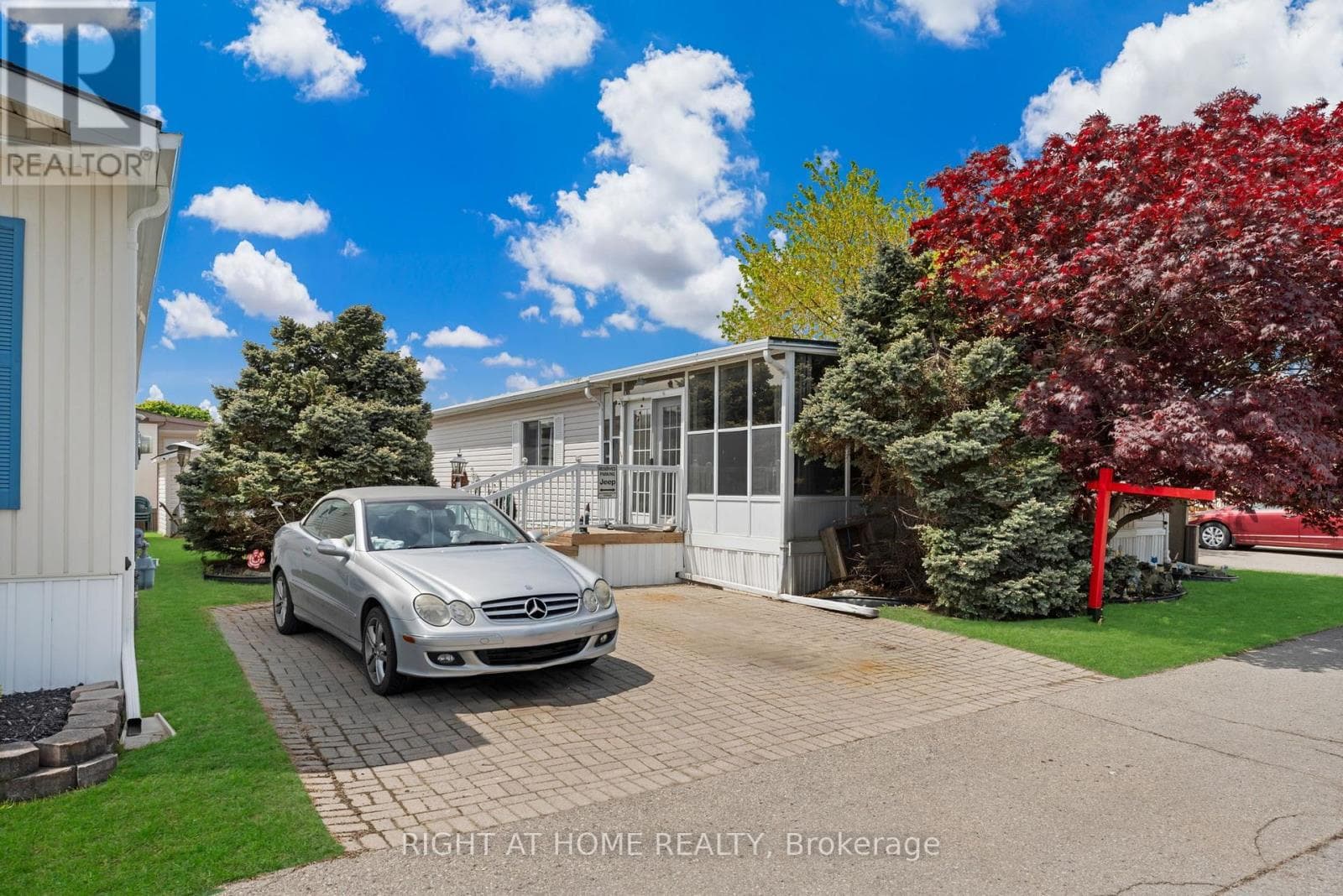 8- 3033 TOWNLINE Road