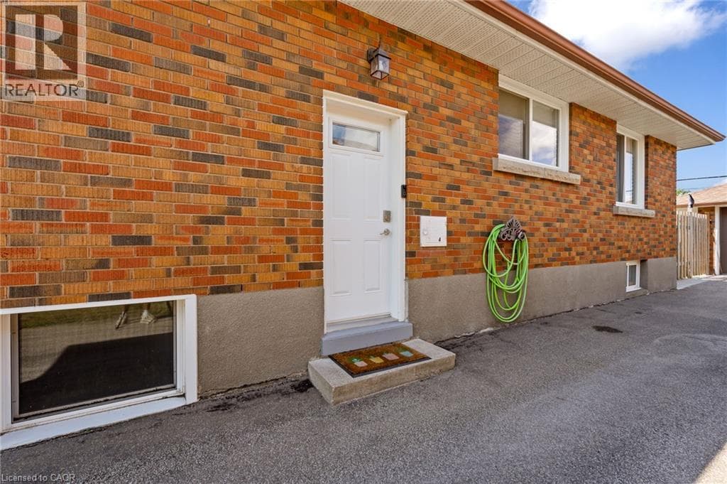 Single Family at 96 CLARKE Street, Port Colborne, Ontario - Photo 5 - RE/MAX Garden City Realty