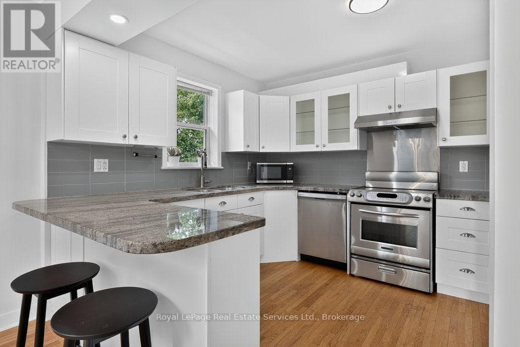 Single Family at Main- 79 Kingswood Road, Oakville (CO Central), Ontario - Photo 5 - RE/MAX Garden City Realty