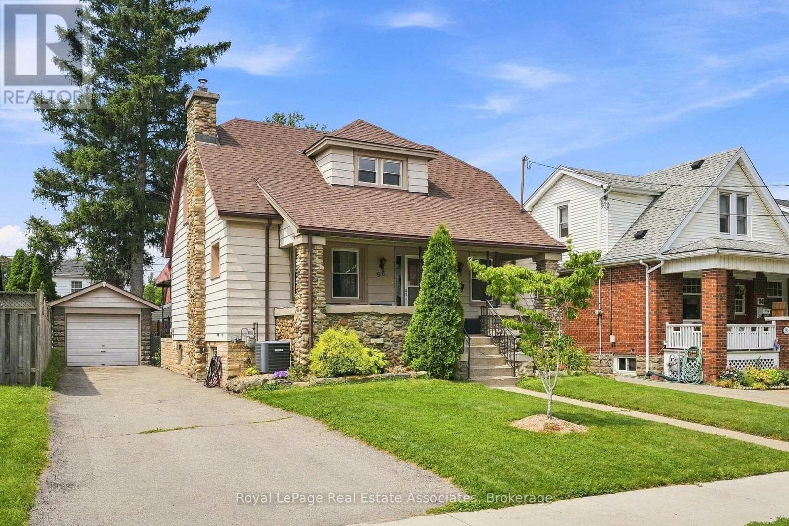 96 Huxley Avenue