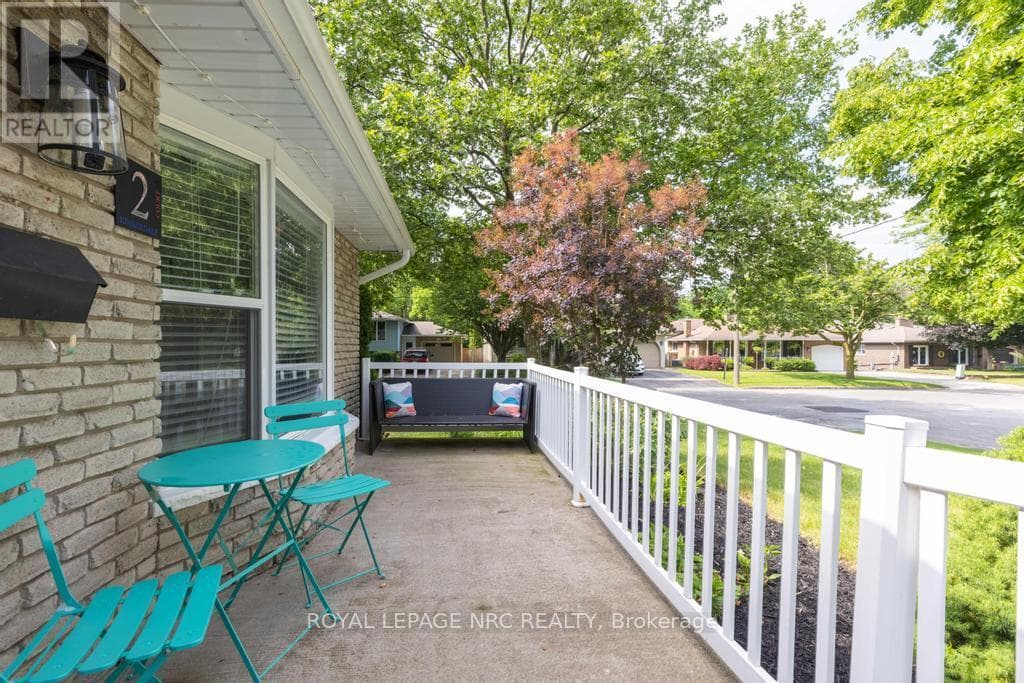Single Family at 2 Kimberdale Court, St. Catharines (Lakeshore), Ontario - Photo 5 - RE/MAX Garden City Realty