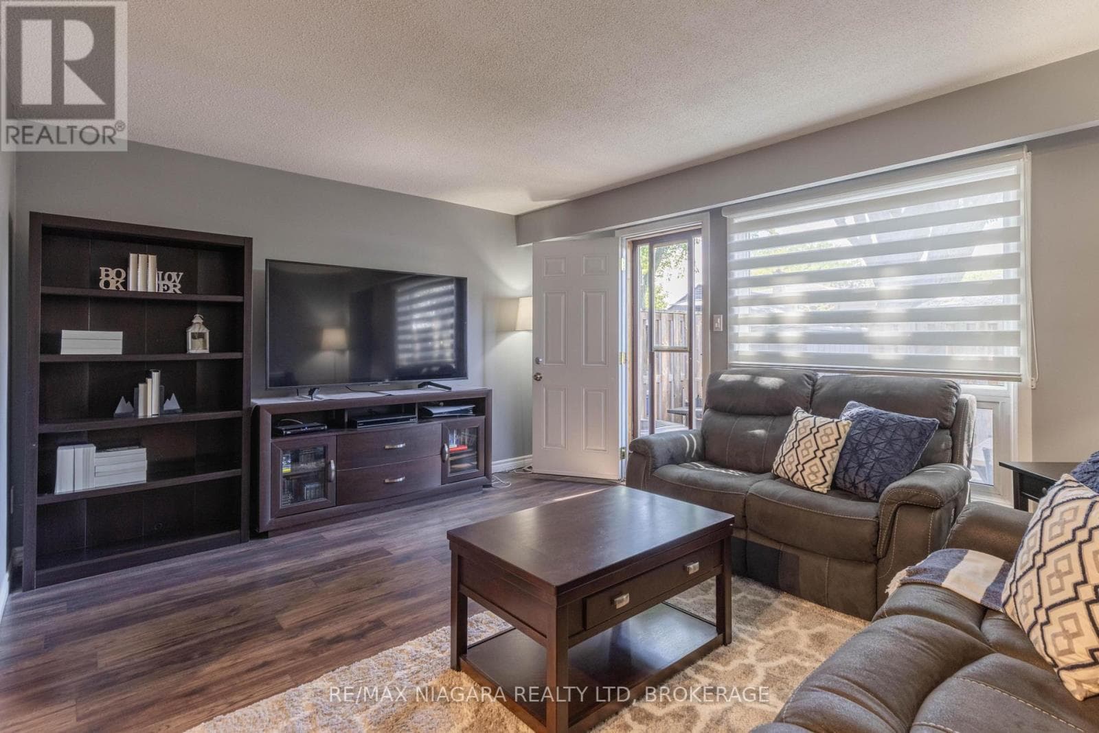 Single Family at 67- 25 Linfield Drive, St. Catharines (Lakeport), Ontario - Photo 10 - RE/MAX Garden City Realty
