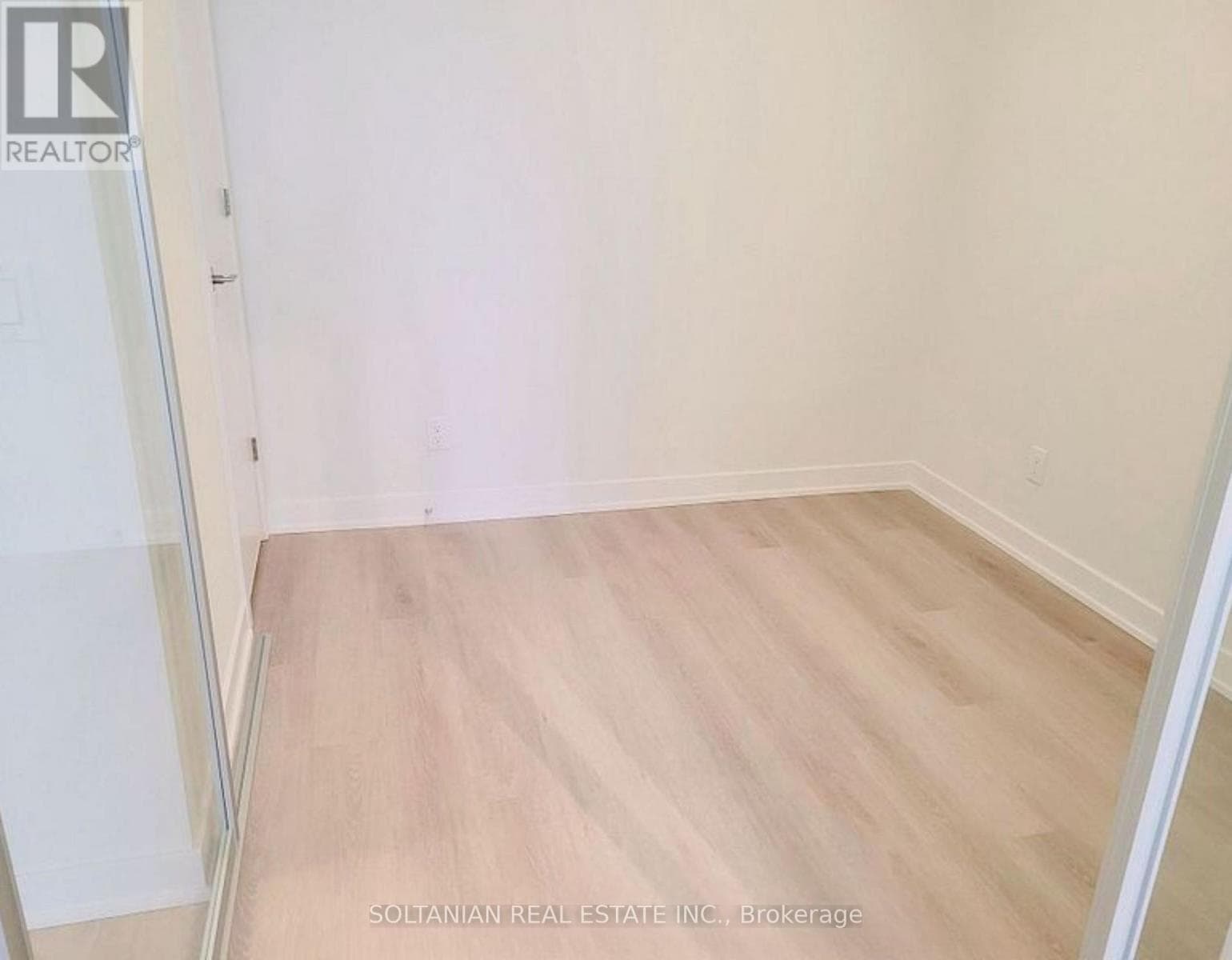 Single Family at 601- 15 Ellerslie Avenue, Toronto (Willowdale West), Ontario - Photo 7 - RE/MAX Garden City Realty