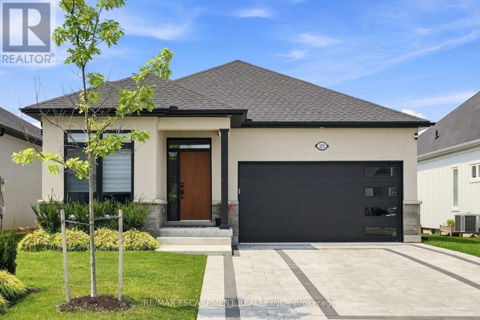 25 Sunrise Court