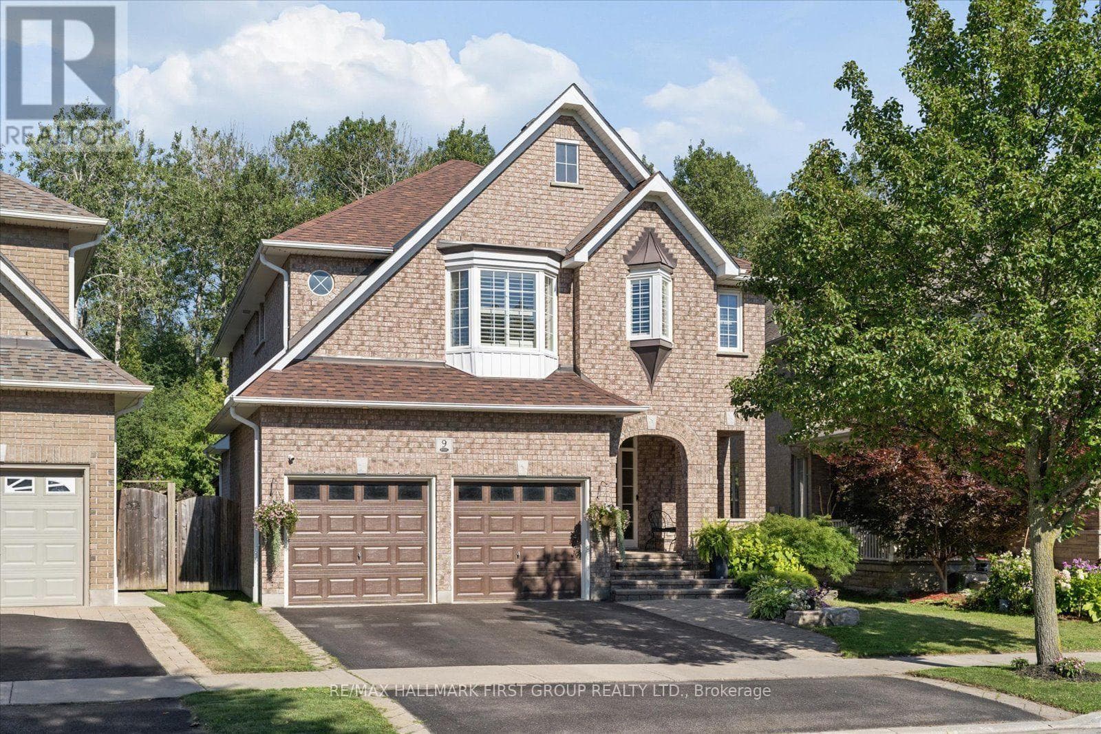 9 Pebblebrook Crescent