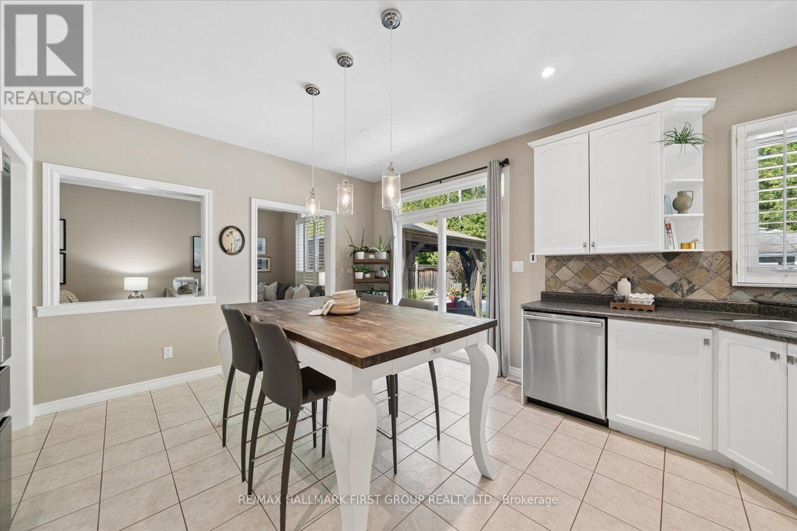 Single Family at 9 Pebblebrook Crescent, Whitby (Taunton North), Ontario - Photo 10 - RE/MAX Garden City Realty