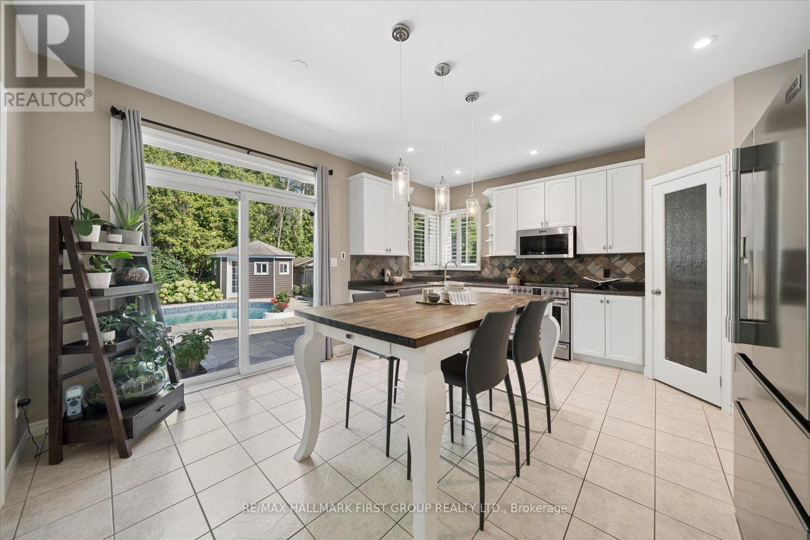 Single Family at 9 Pebblebrook Crescent, Whitby (Taunton North), Ontario - Photo 7 - RE/MAX Garden City Realty